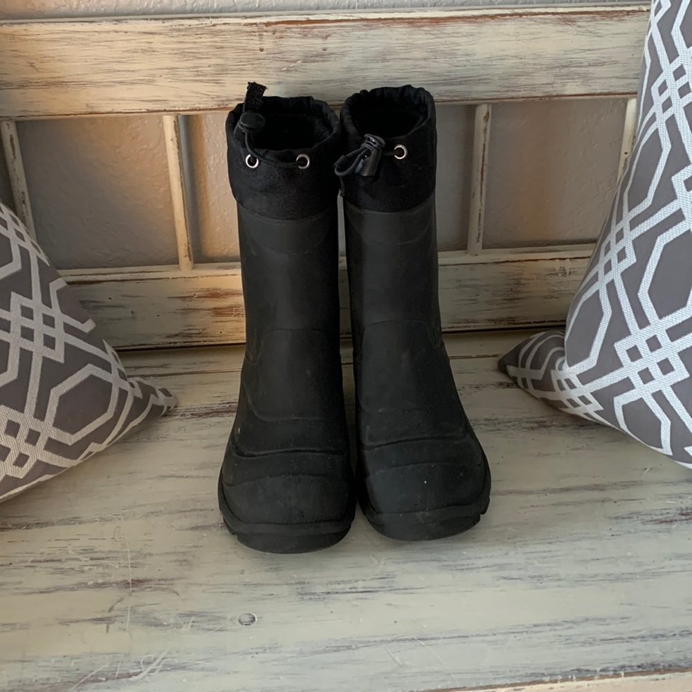 Boys Kamik snow boots